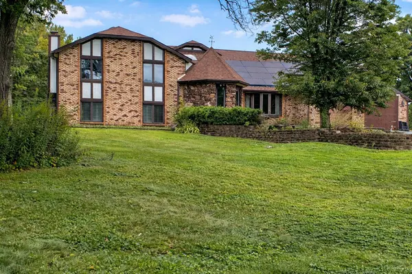 17N396 Binnie Lakes Trail, Dundee, IL 60118