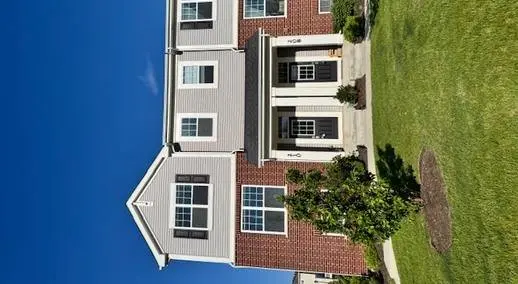 208 Timberleaf Circle, Roselle, IL 60172