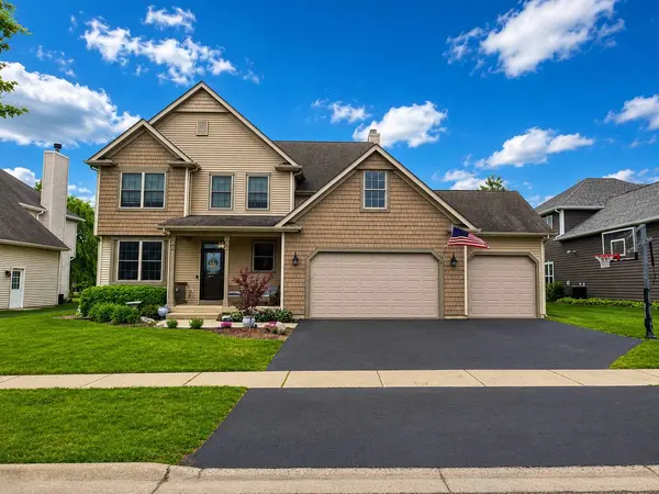5235 GREENSHIRE Circle, Lake In The Hills, IL 60156