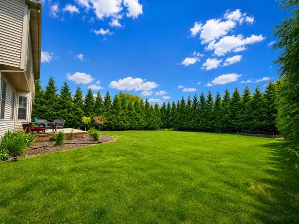 5235 GREENSHIRE Circle, Lake In The Hills, IL 60156