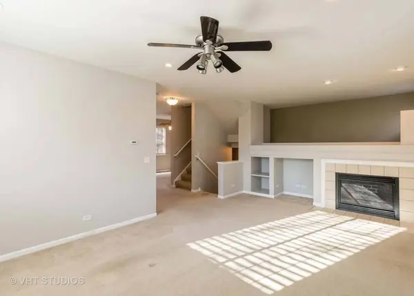 271 Evergreen CIR #271, Gilberts, IL 60136