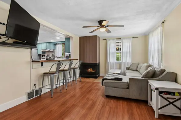 34690 N Nokomis TRL, Mchenry, IL 60050