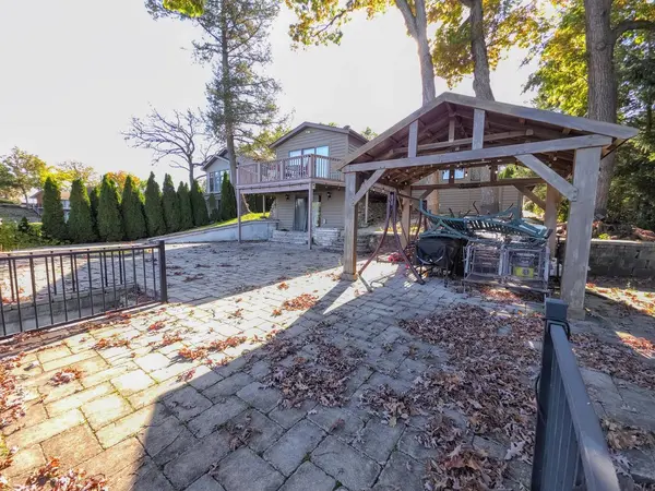 7814 Island LN, Wonder Lake, IL 60097