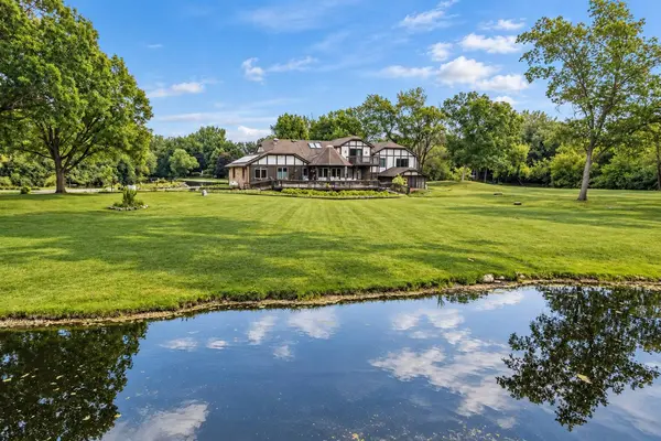 17N396 Binnie Lakes TRL, Dundee, IL 60118