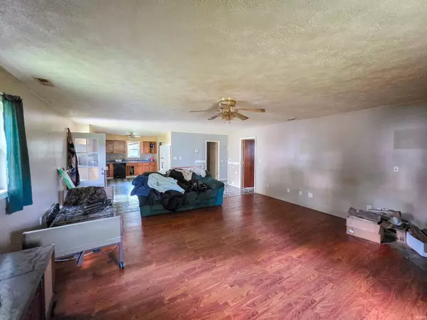 7496 N State Road 59, Jasonville, IN 47438