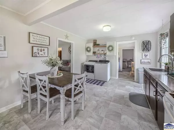 160 SW 5th Street, Linton, IN 47441