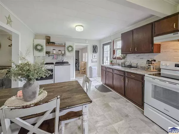 160 SW 5th Street, Linton, IN 47441