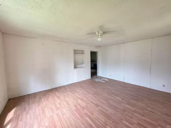 722 N Main Street, Sullivan, IN 47882