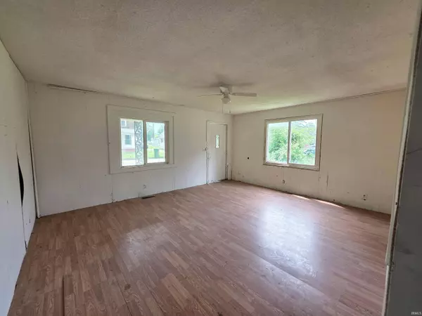 722 N Main Street, Sullivan, IN 47882