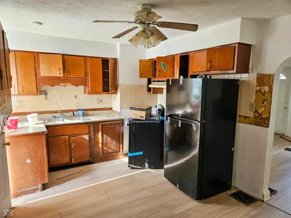 1218 Crosshall ST, Richmond, IN 47374