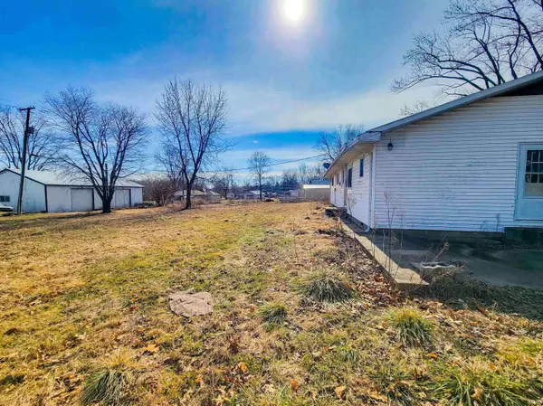 1799 S Fourth Street, Merom, IN 47861