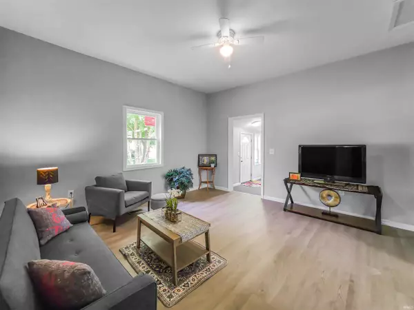 416 Matilda Street, Elnora, IN 47529