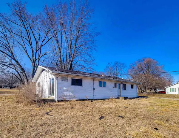 1799 S Fourth Street, Merom, IN 47861