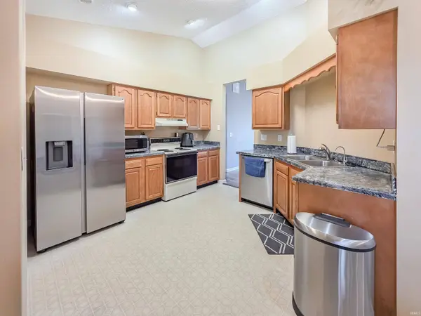 5554 Cactus Court, Terre Haute, IN 47805