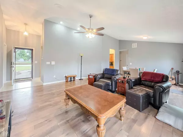 5554 Cactus CT, Terre Haute, IN 47805