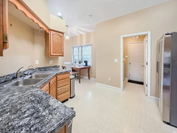 5554 Cactus Court, Terre Haute, IN 47805