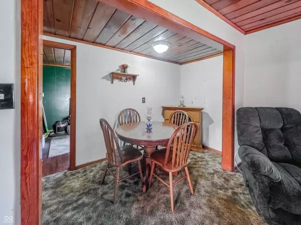 291 S St Rd 59, Linton, IN 47441