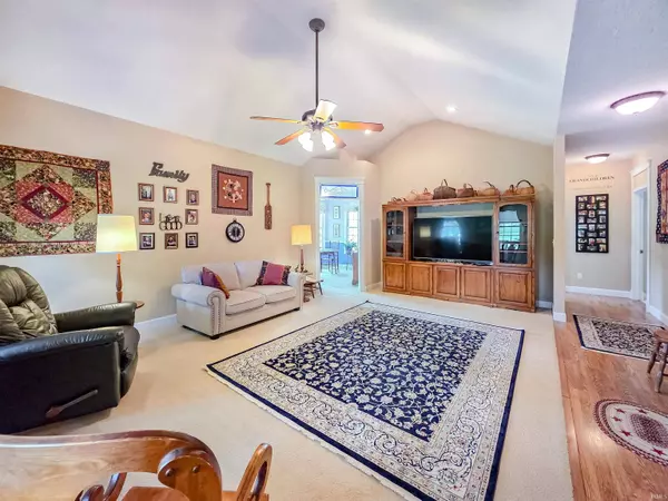 13684 W Auburn Ridge Court, Linton, IN 47441