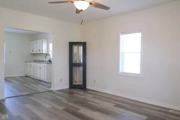 313 S Park AVE, Jasonville, IN 47438