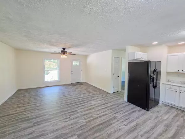 869 S Florence Street, Jasonville, IN 47438