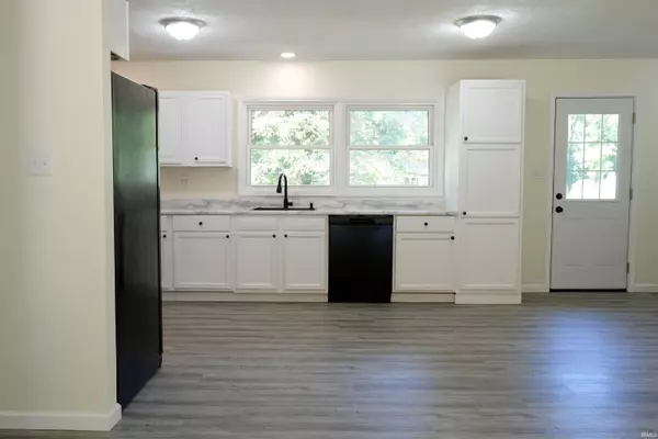 869 S Florence Street, Jasonville, IN 47438