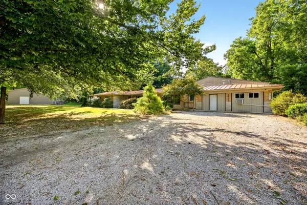 2011 N Chamberlain ST, Terre Haute, IN 47803