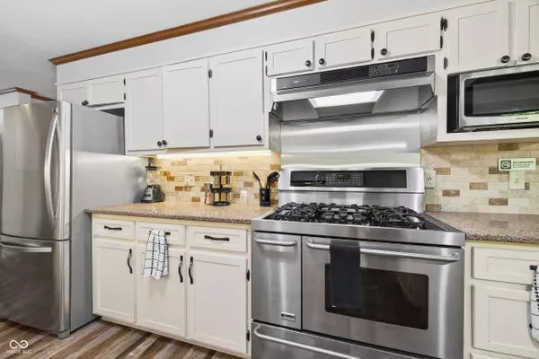 2011 N Chamberlain ST, Terre Haute, IN 47803