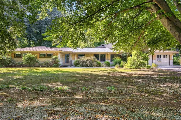 2011 N Chamberlain Street, Terre Haute, IN 47803