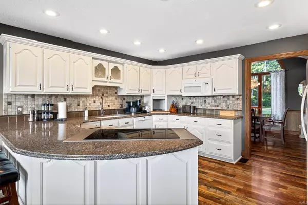 10124 Israel Road, Terre Haute, IN 47802