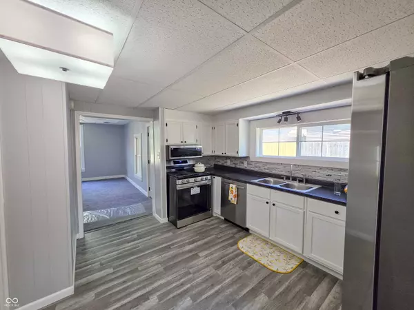 212 E Emil ST, Farmersburg, IN 47850