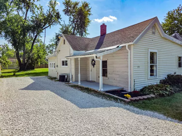 212 E Emil ST, Farmersburg, IN 47850
