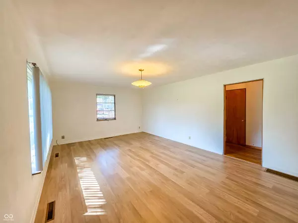 510 NE C ST, Linton, IN 47441