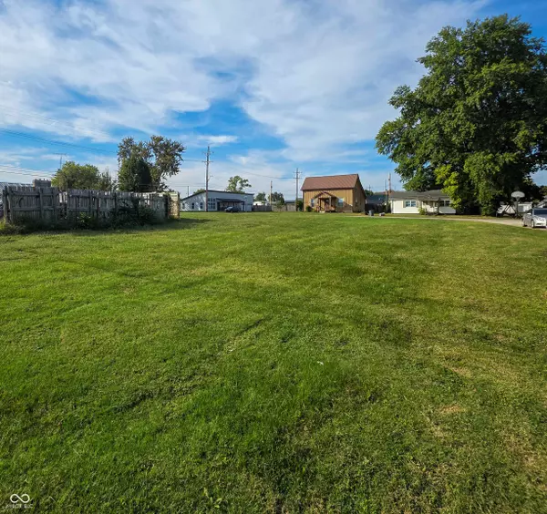 1129 Roosevelt ST, Linton, IN 47441