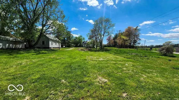 570 W Johnson ST, Sullivan, IN 47882