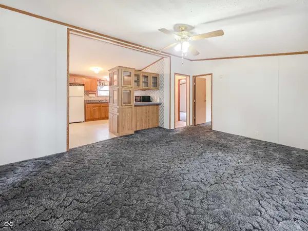 79 10th ST SE, Linton, IN 47441