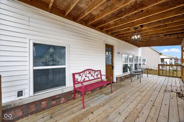 178 7th ST SE, Linton, IN 47441