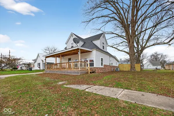 178 7th ST SE, Linton, IN 47441