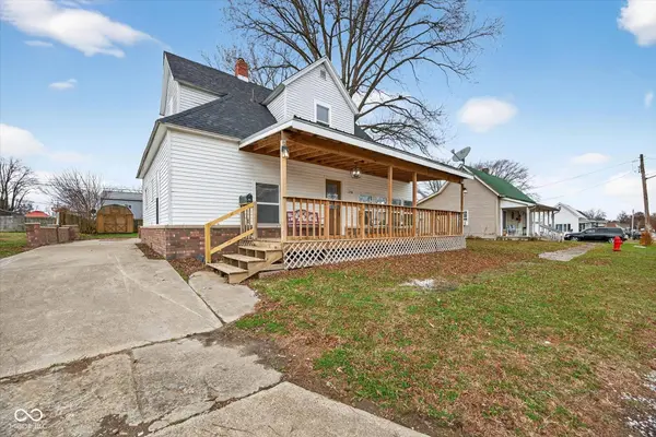 178 7th ST SE, Linton, IN 47441