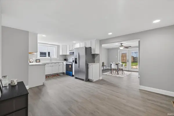 178 SE 7th Street, Linton, IN 47441