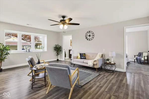 624 E Ohio ST, Jasonville, IN 47438