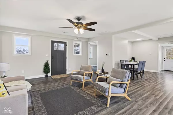 624 E Ohio ST, Jasonville, IN 47438