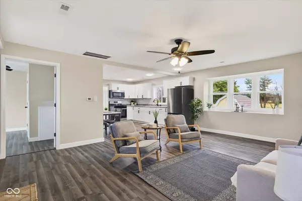 624 E Ohio ST, Jasonville, IN 47438