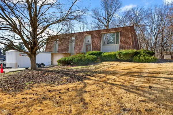 600 Forest DR, Bloomfield, IN 47424