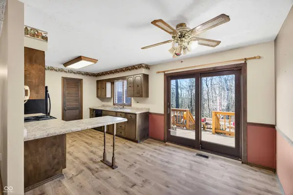 600 Forest DR, Bloomfield, IN 47424