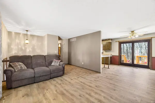 600 Forest Drive, Bloomfield, IN 47424