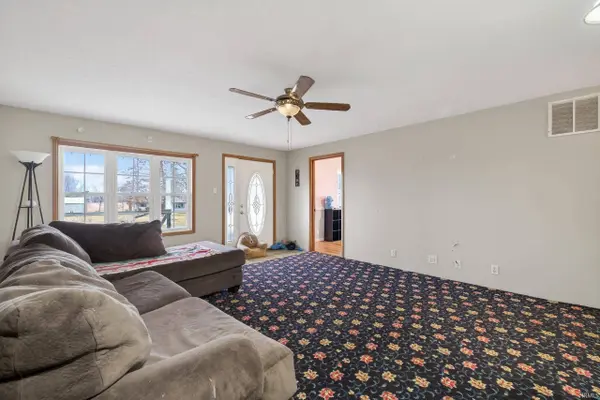 6783 S State Road 59, Sandborn, IN 47578