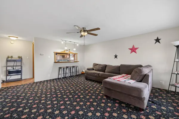6783 S State Road 59, Sandborn, IN 47578