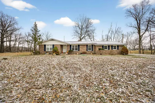 5946 W SR 48, Jasonville, IN 47438