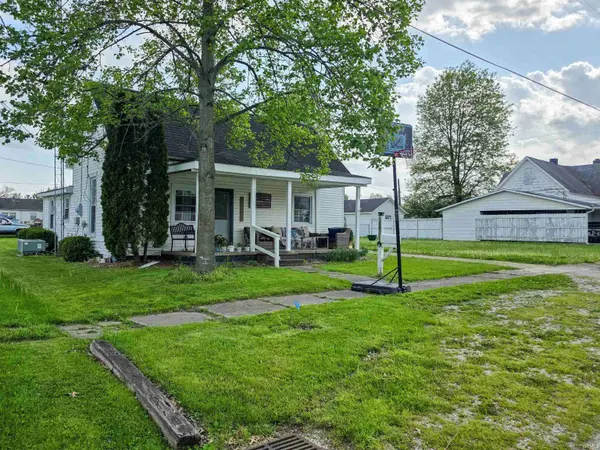 359 NW J Street, Linton, IN 47441