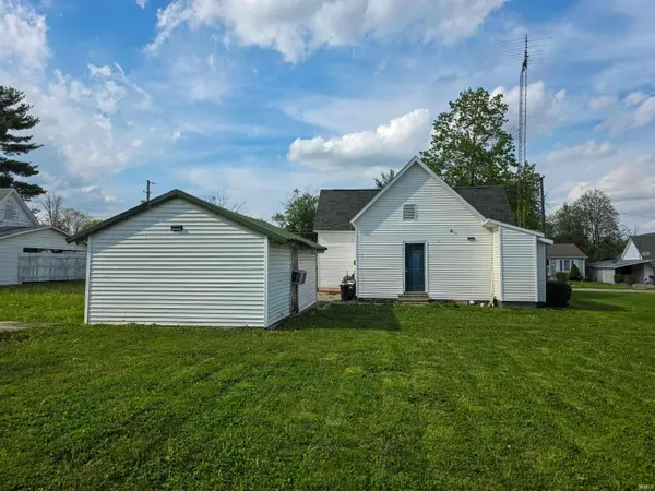 359 NW J Street, Linton, IN 47441